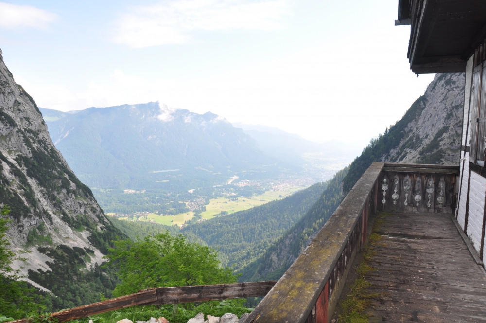 Wanderung Schwarzenkopf: Wanderung Schwarzenkopf: Blick durchs Höllental (Knappenhäuser)