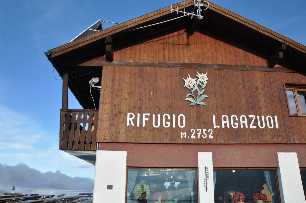 Klettersteig Lagazuoi: Klettersteig Lagazuoi: Übernachtungsmöglichkeit (Rifugio Lagazuoi)