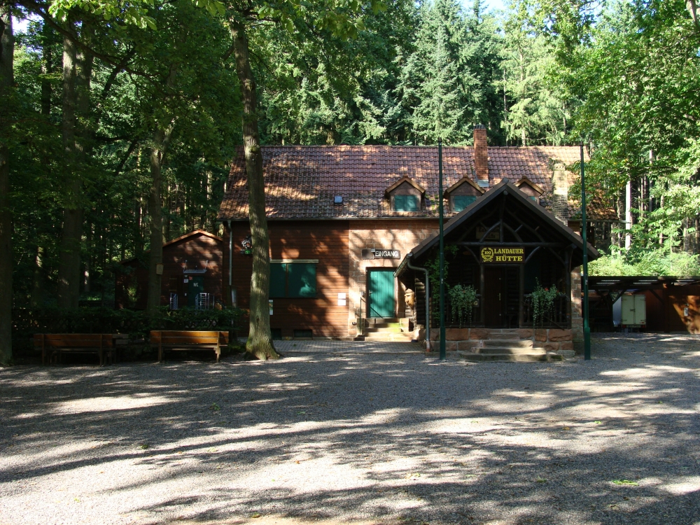 Landauer Hütte am Zimmerbrunnen -> Dernbacher Haus: Landauer Hütte