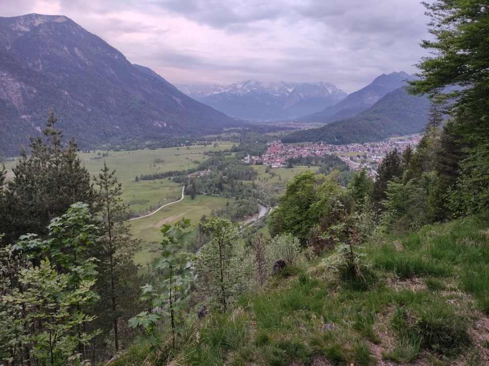 Wanderung Höhenberg: Wanderung Höhenberg: Ausblick am Loisachblick