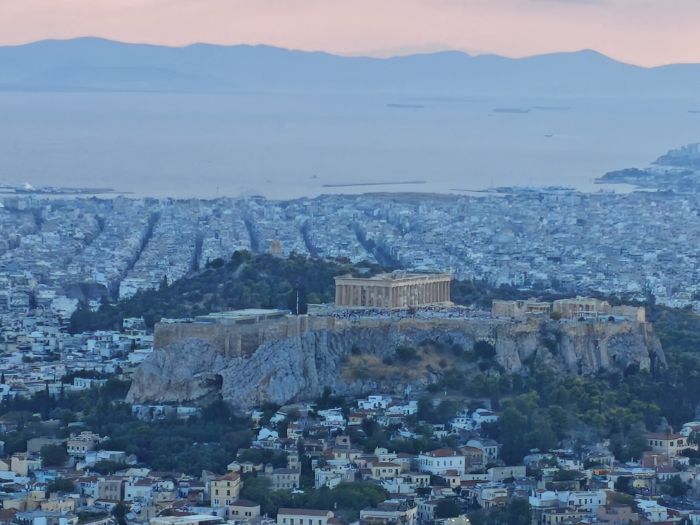 Wanderung Lykavittos: Wanderung Lykavittos: Blick auf die Akropolis (Lykavittos)