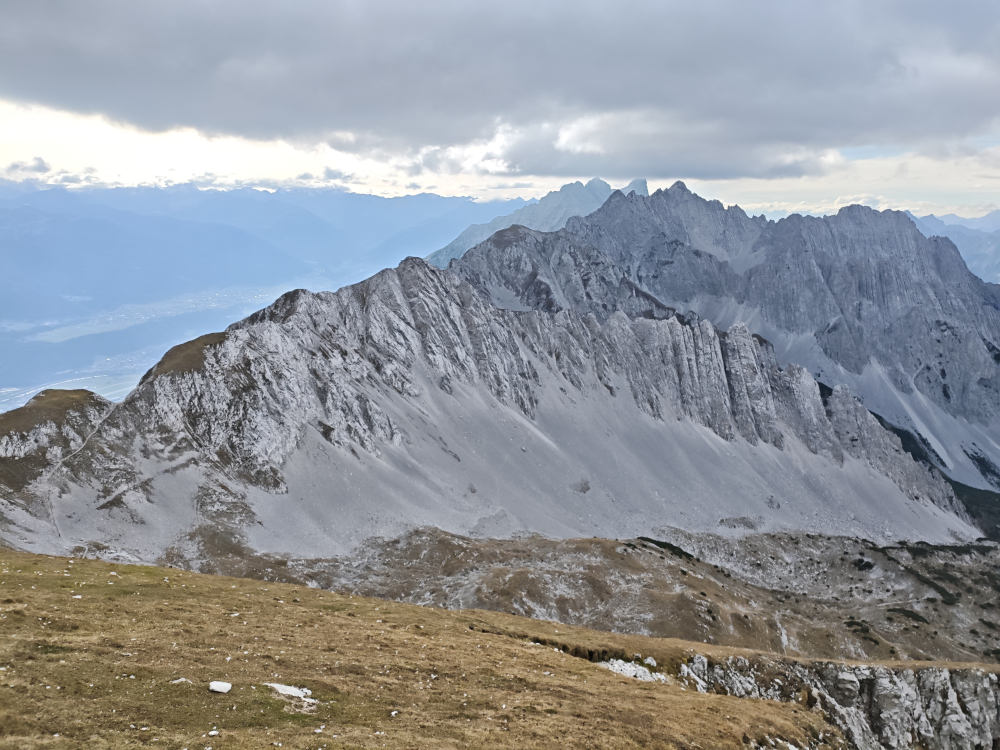 Wanderung Hafelekarspitze: Wanderung Hafelekarspitze: Blick auf die Nordkette (Mandlspitze)