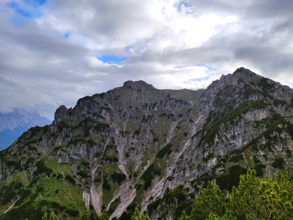 Wanderung Mittergern: Wanderung Mittergern: Blick zur Kramerspitz (Mittergern)