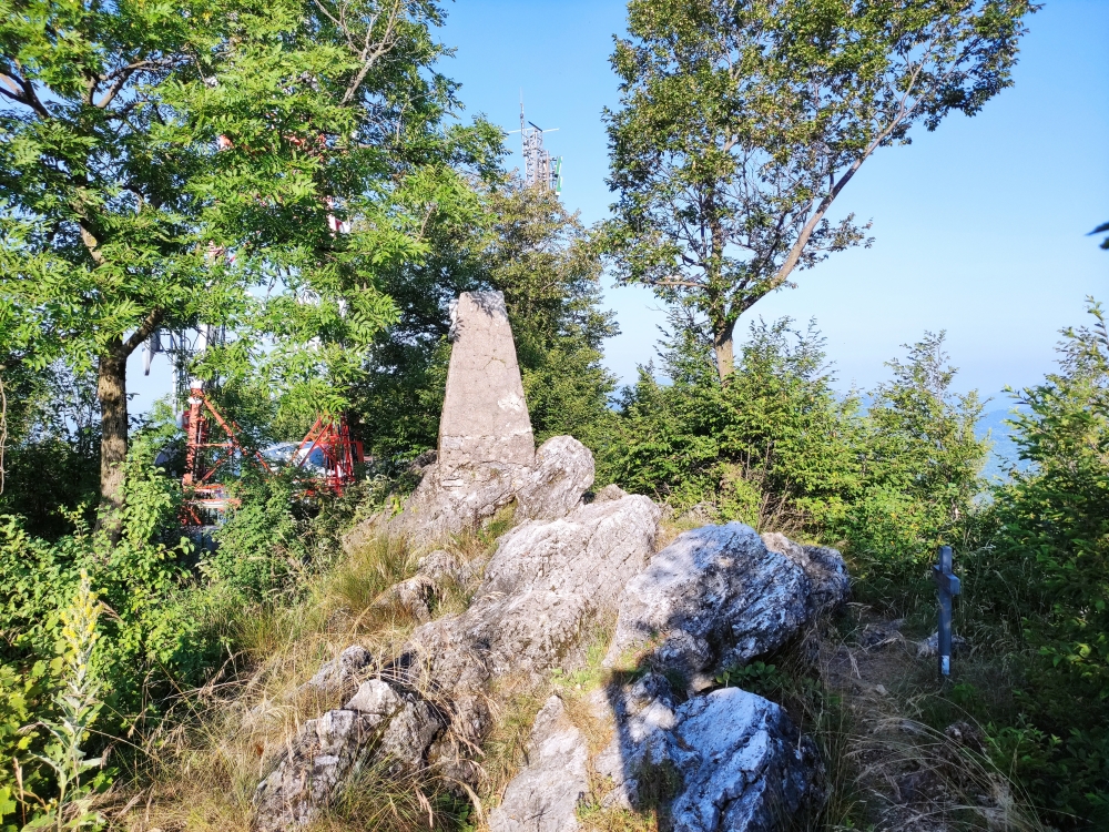 Wanderung Monte Pravello: Wanderung Monte Pravello: Gipfel (Monte Orsa)