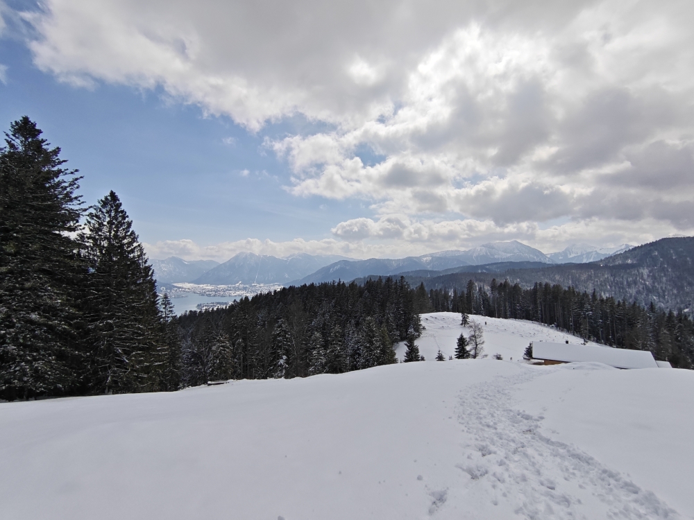 Wanderung Nesselscheibe: Oberhalb des Almgebäudes