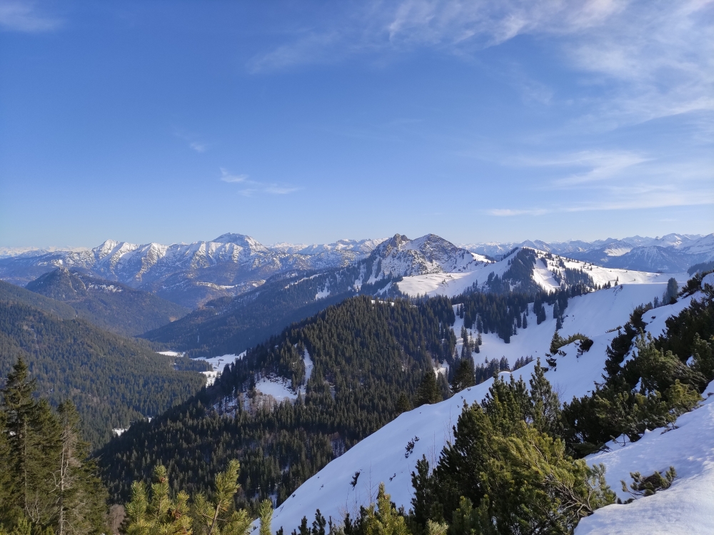 Bike & Hike Ochsenkamp: Bike & Hike Ochsenkamp: Blick nach Süden mit Roßstein und Buchstein in der Bildmitte (Ochsenkamp)