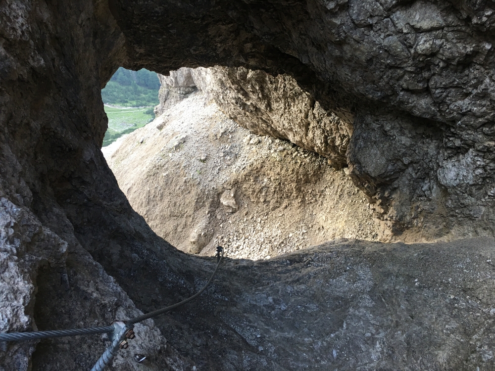Wanderung Österreichischer Schinder: Blick von oben durch die Schlüsselstelle