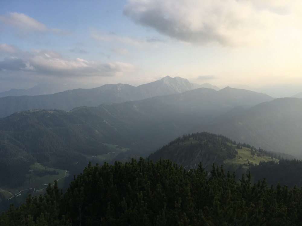 Wanderung Österreichischer Schinder: Wanderung Österreichischer Schinder: Blick nach Südwesten zur Guffertspitze (Österreichischer Schinder)