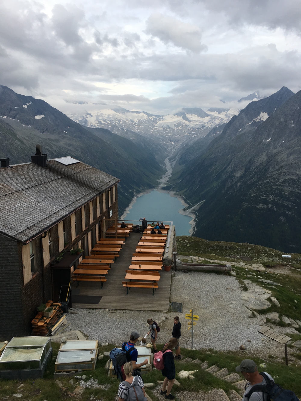 Wanderung Olpererhütte: Wanderung Olpererhütte: Olpererhütte mit Schlegeisspeicher