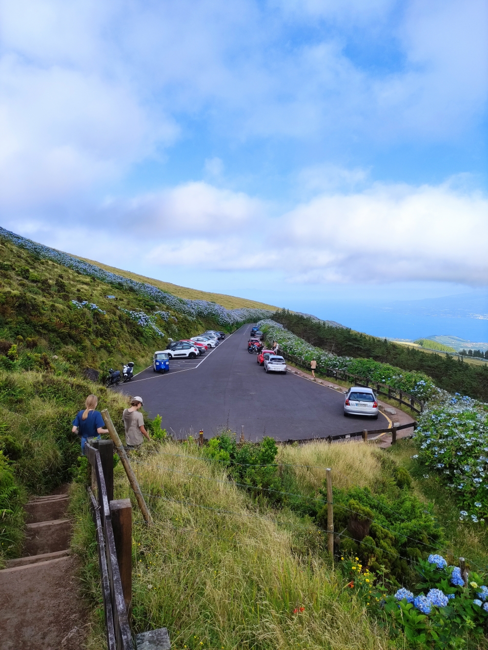 Wanderung Caldeira do Faial: Wanderung Caldeira do Faial: Parkplatz