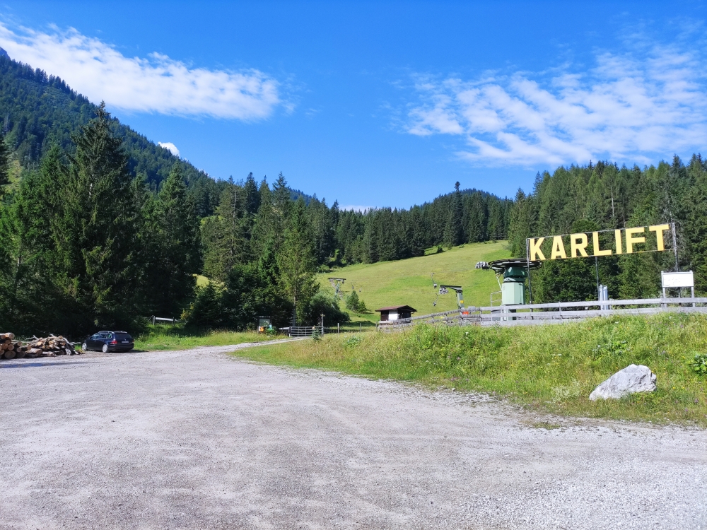 Wanderung Thaneller: Wanderung Thaneller: Parkplatz Karlift