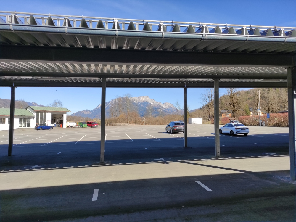 Wanderung Archenkanzel: Wanderung Archenkanzel: Teilweise mit PV überdacht und über 50 Ladestationen