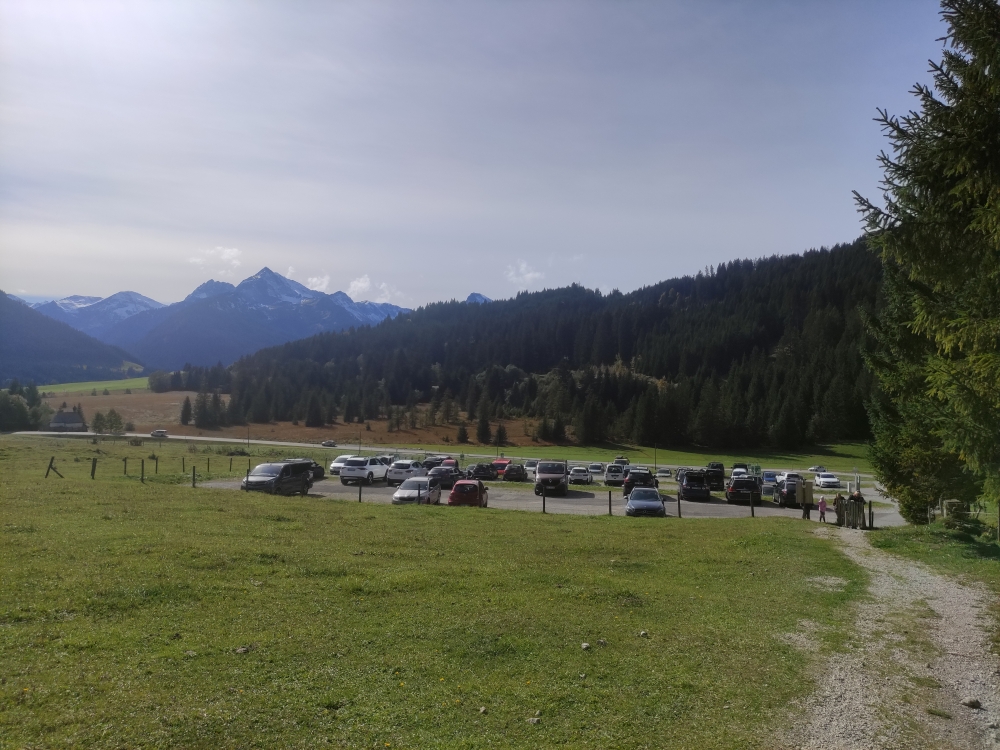 Wanderung Brentenjoch: Wanderung Brentenjoch: Wanderparkplatz Bad Kissinger Hütte