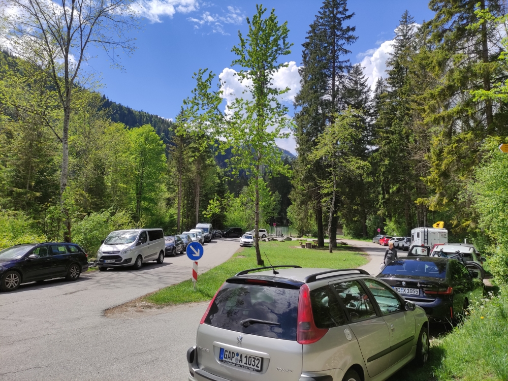 Wanderung Hoher Ziegspitz über Rotmoosalm: Wanderung Hoher Ziegspitz über Rotmoosalm: Wanderparkplatz