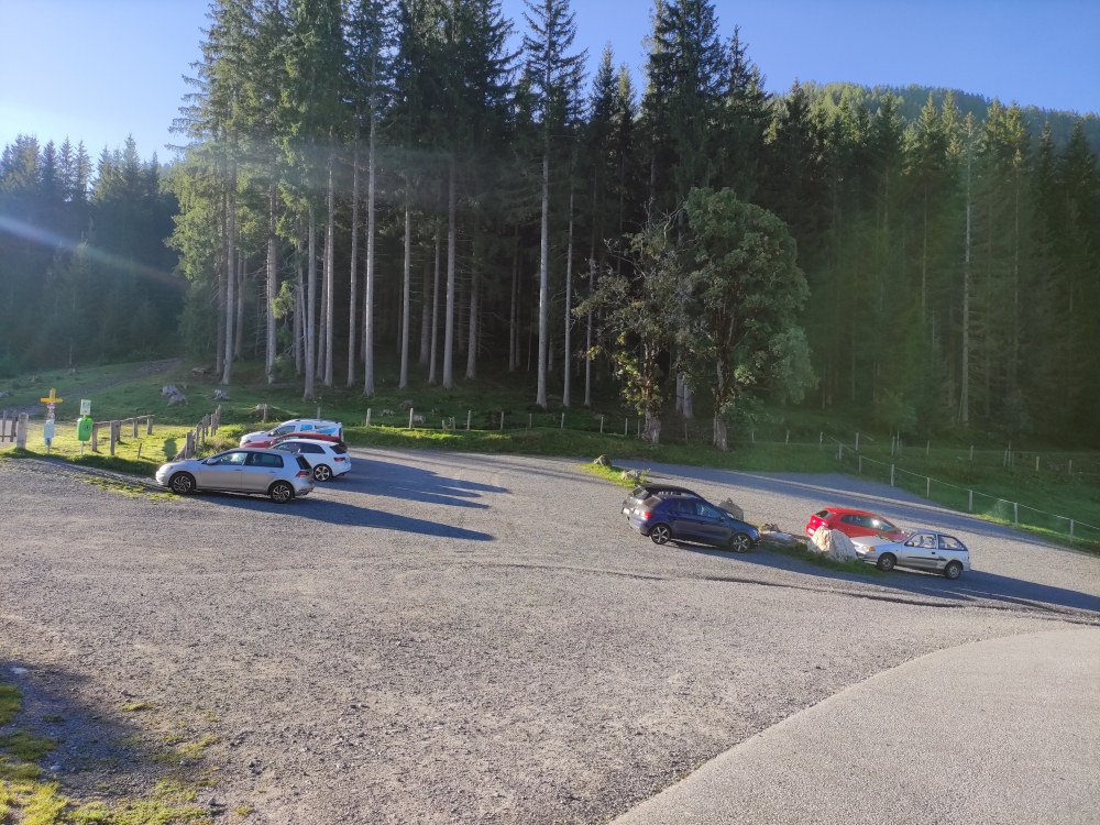 Wanderung Lackenkogel: Wanderung Lackenkogel: Wanderparkplatz