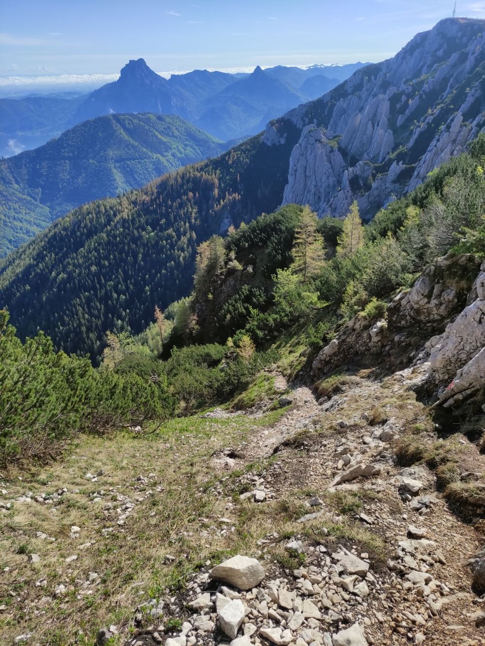 Klettersteig Feuerkogel-Abstieg über Kaiserweg: Der steile Zustieg zum Klettersteig