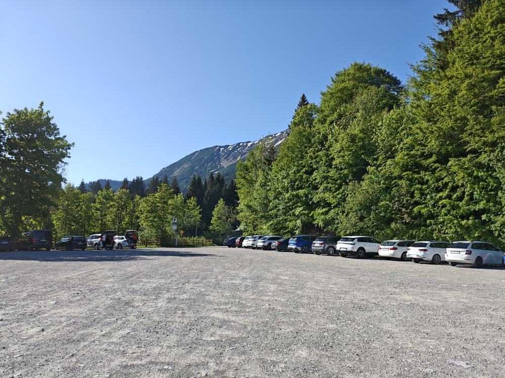 Parkplatz Wannenjochbahn: Großer Wanderparkplatz