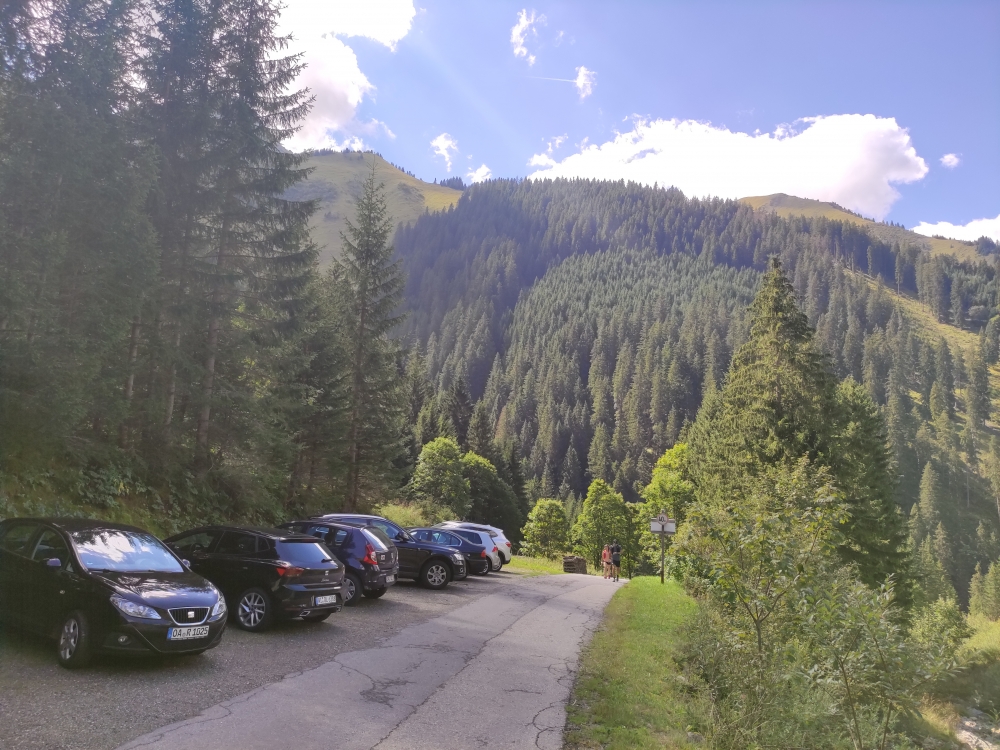Wanderung Bleispitze: Wanderung Bleispitze: Parkplatz - 100m vorher ist nochmals einer