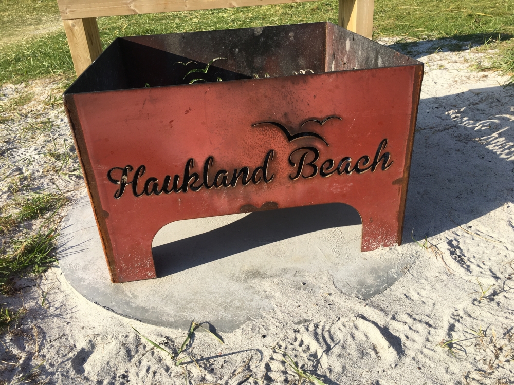 Wanderung Himmeltind: Wanderung Himmeltind: Parkplatz an einem der schönsten Strände