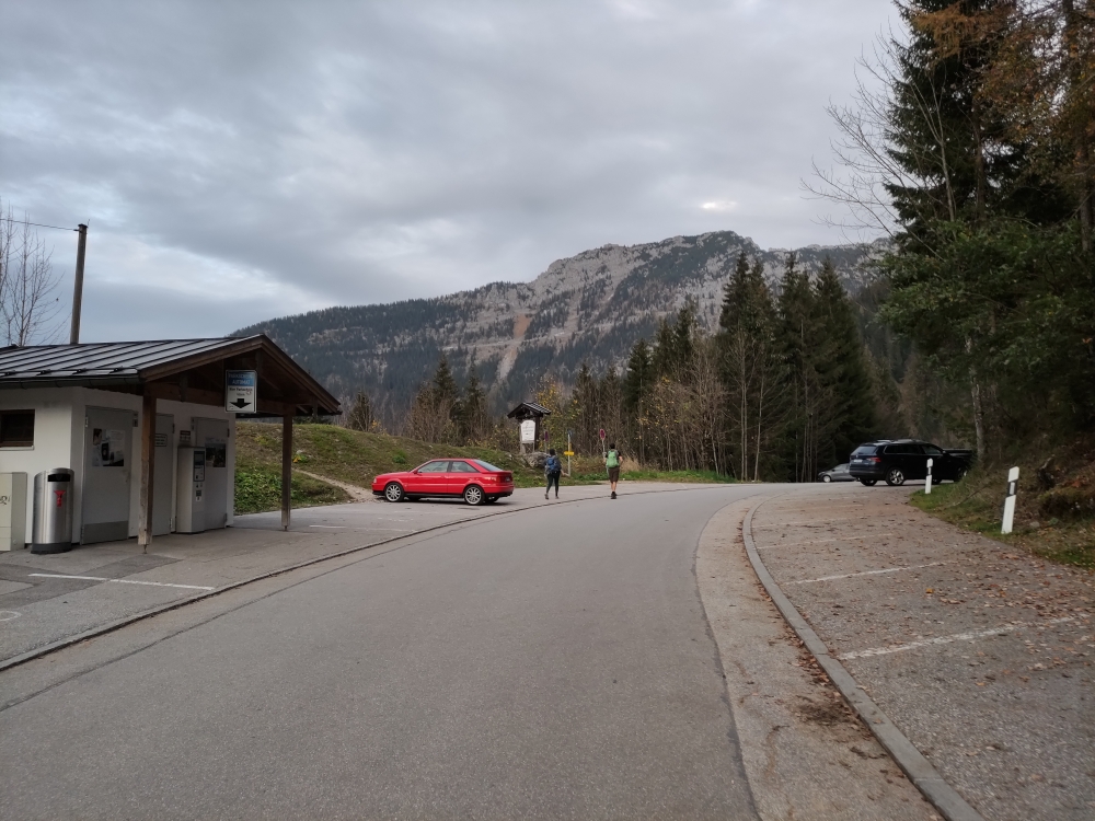 Wanderung Schneibstein: Wanderung Schneibstein: Der hoch gelegene Wanderparkplatz