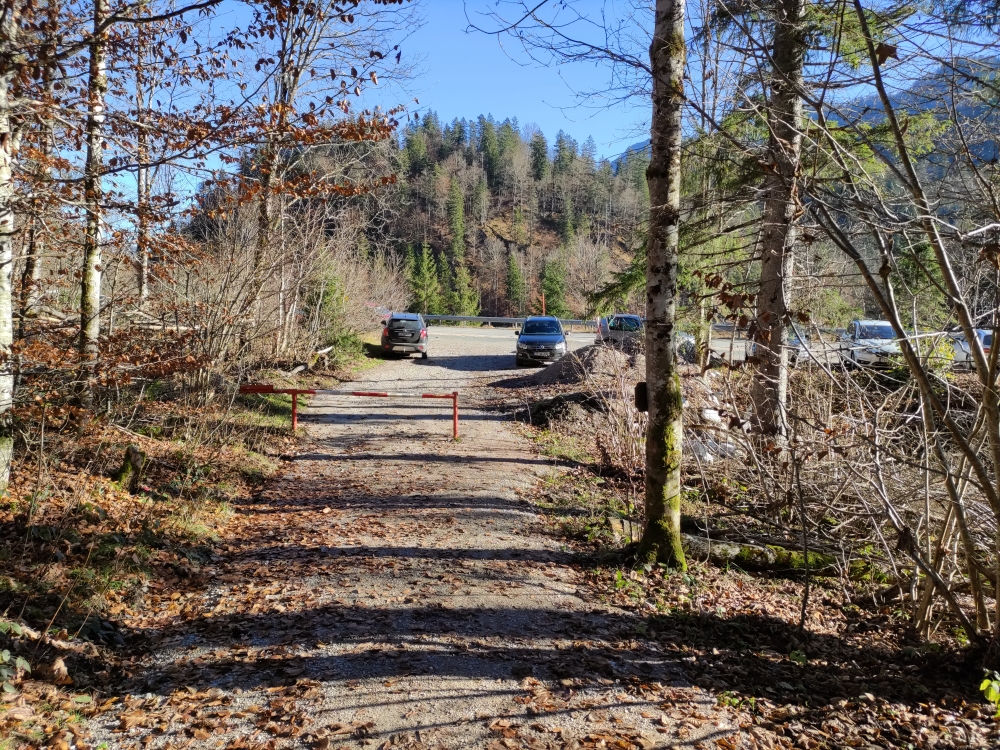 Wanderung Pötschalm: Wanderung Pötschalm: Der kleine Wanderparkplatz