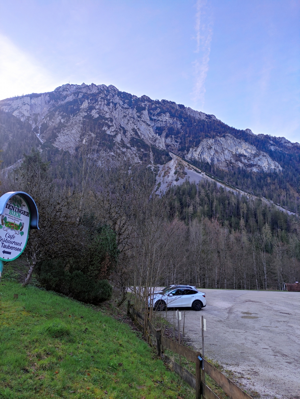 Wanderung Rauschberg: Wanderung Rauschberg: Parkplatz mit Rauschbergblick