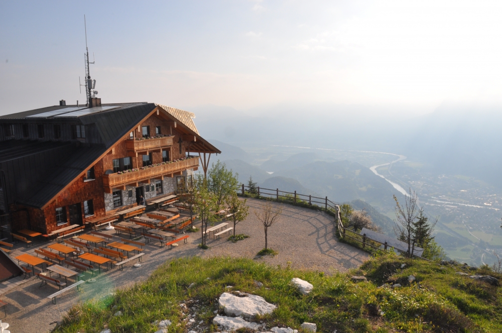 Wanderung Pendling Nord: Wanderung Pendling Nord: Tiefblick ins Inntal vom Pendlinghaus