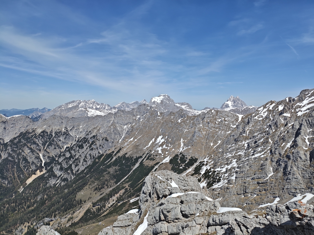 Klettersteig Persailhorn: Klettersteig Persailhorn: Blick zur Watzmann-Südspitze (rechts) und Großer Hundstod (Mitte) (Persailhorn)