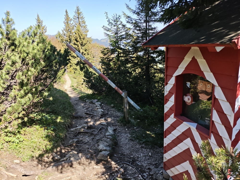Wannenjochbahn Bergstation -> Kühgundspitze: Über den Schmugglerweg