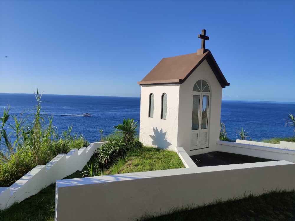 Wanderung Povoacao: Santa Rita Kapelle am Weg