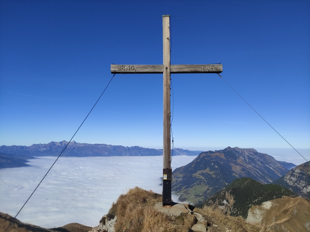 Wanderung Pfälzerhütte nach Steg: Wanderung Pfälzerhütte nach Steg: Gipfelkreuz (Rappastein)