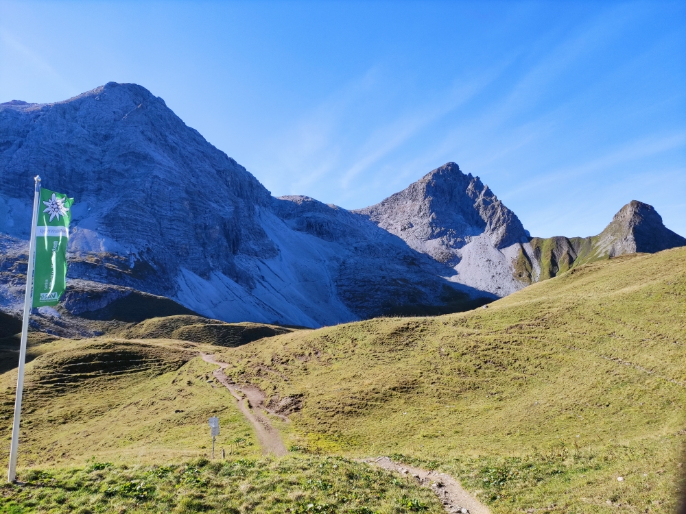 Wanderung Heilbronner Weg: Wanderung Heilbronner Weg: Blick auf Rappenseekopf, Hochrappenkopf und Rappenköpfle (von links nach rechts) (Rappenseehütte)