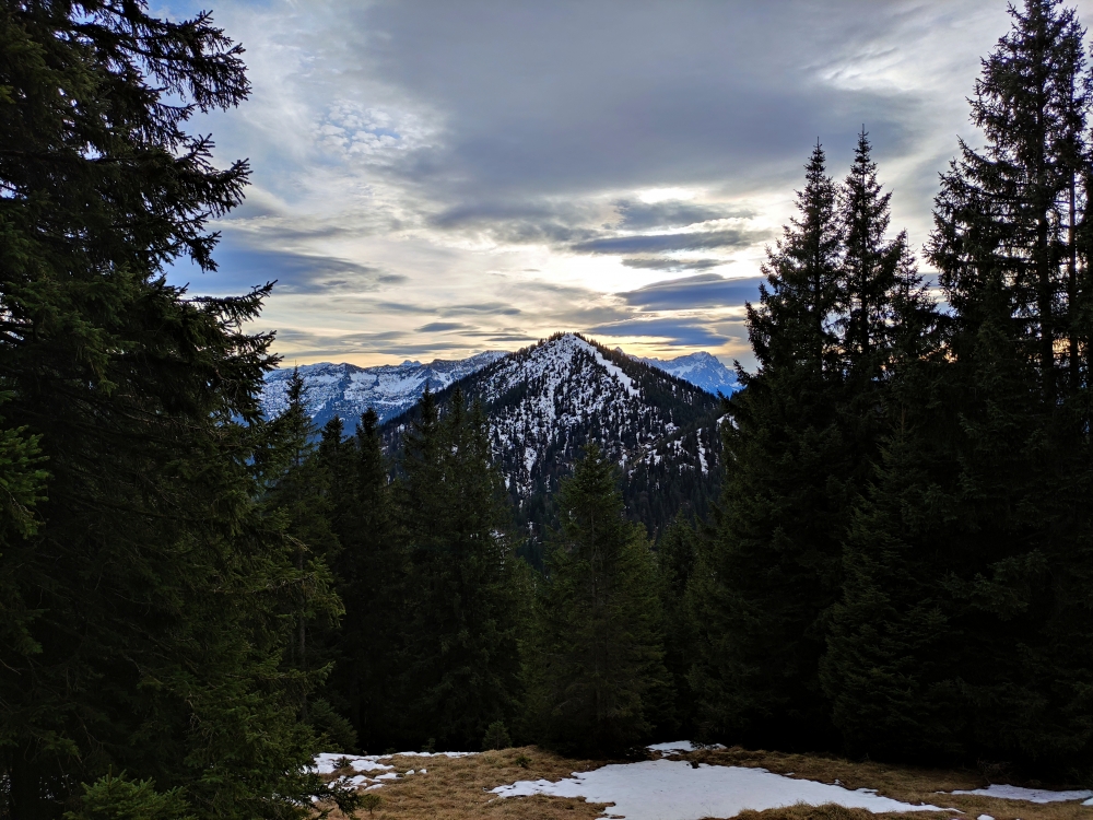 Wanderung Rauheck: Blick zum Hirschberg