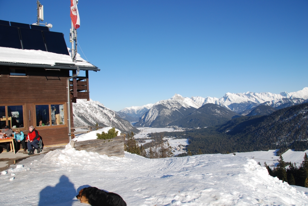 Wanderung Hohe Munde: Wanderung Hohe Munde: winterlicher Ausblick von der Rauthhütte