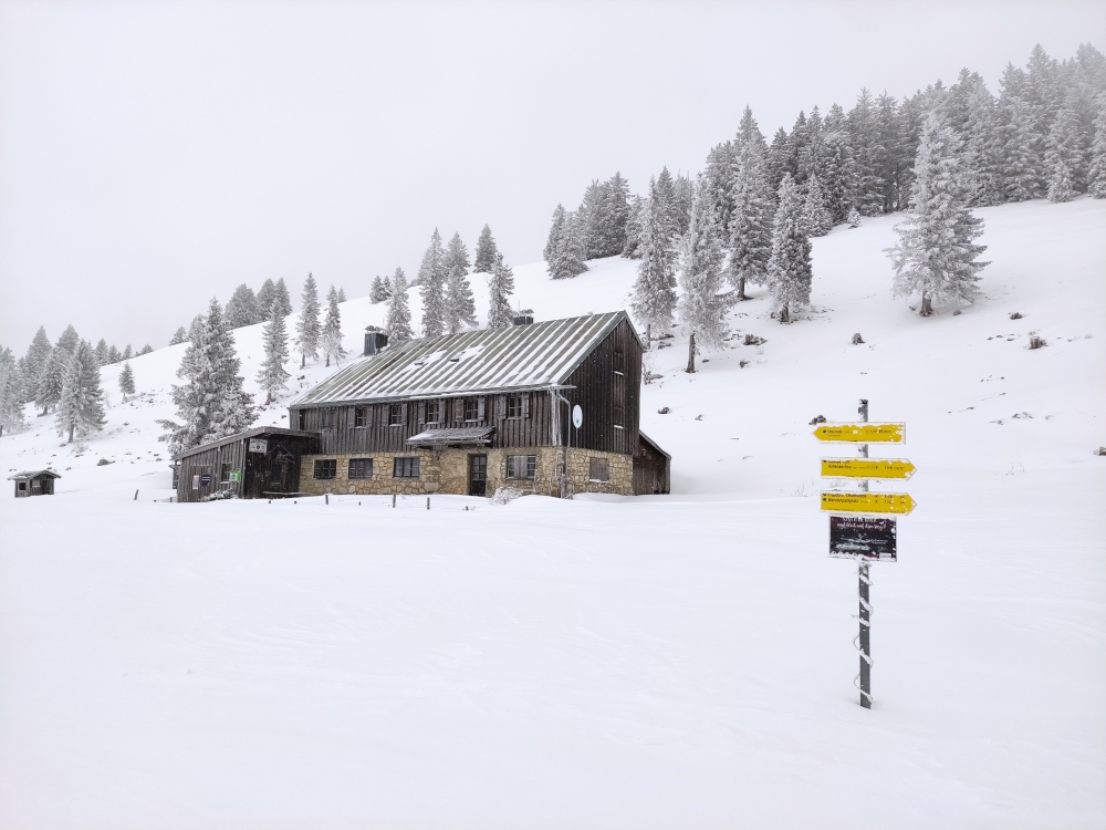 Wanderung Riesenberg: Wanderung Riesenberg: Riesenhütte