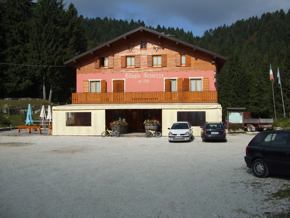 Rifugio Granezza: Rifugio Granezza