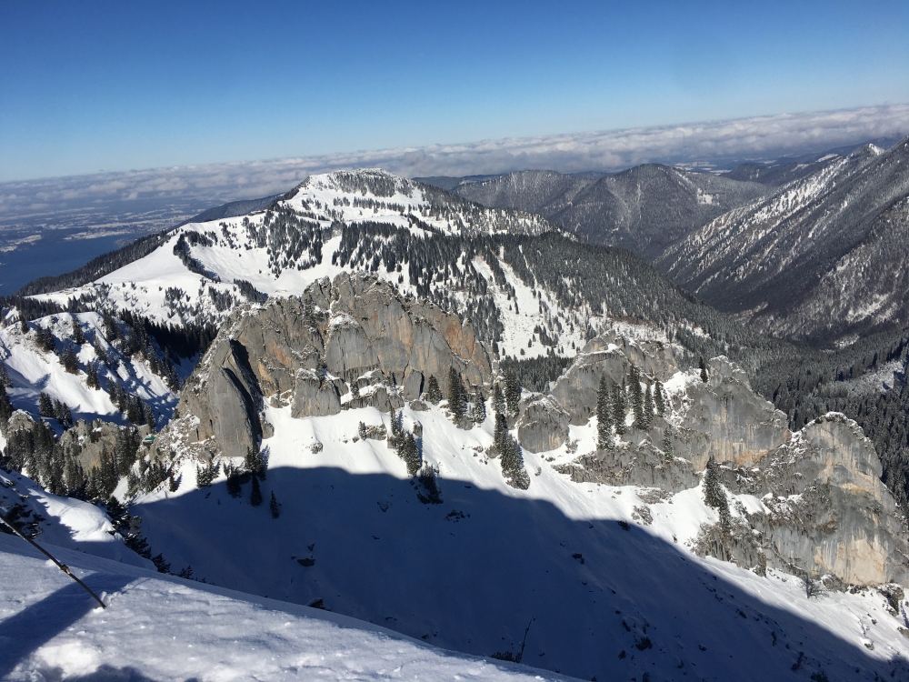 Wanderung Risserkogel von Sutten: Wanderung Risserkogel von Sutten: Blick nach Norden auf den Blankenstein (Risserkogel)