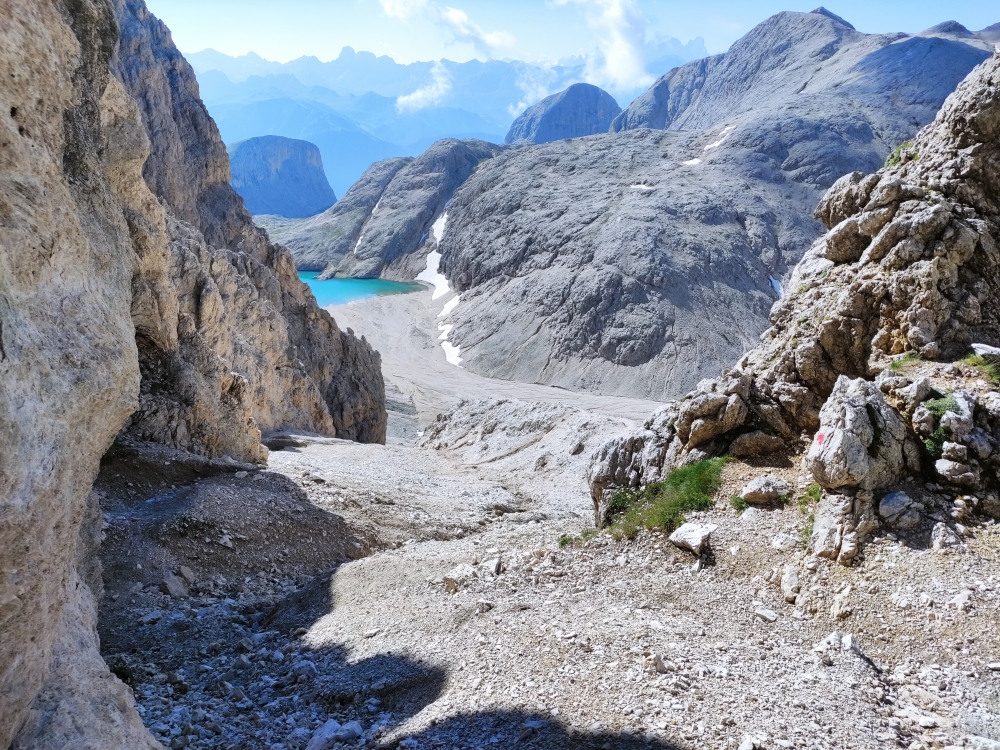 Laurenzi Klettersteig und Maximiliansteig: Blick vom Klettersteig-Einstieg auf die Aufsiegsrinne