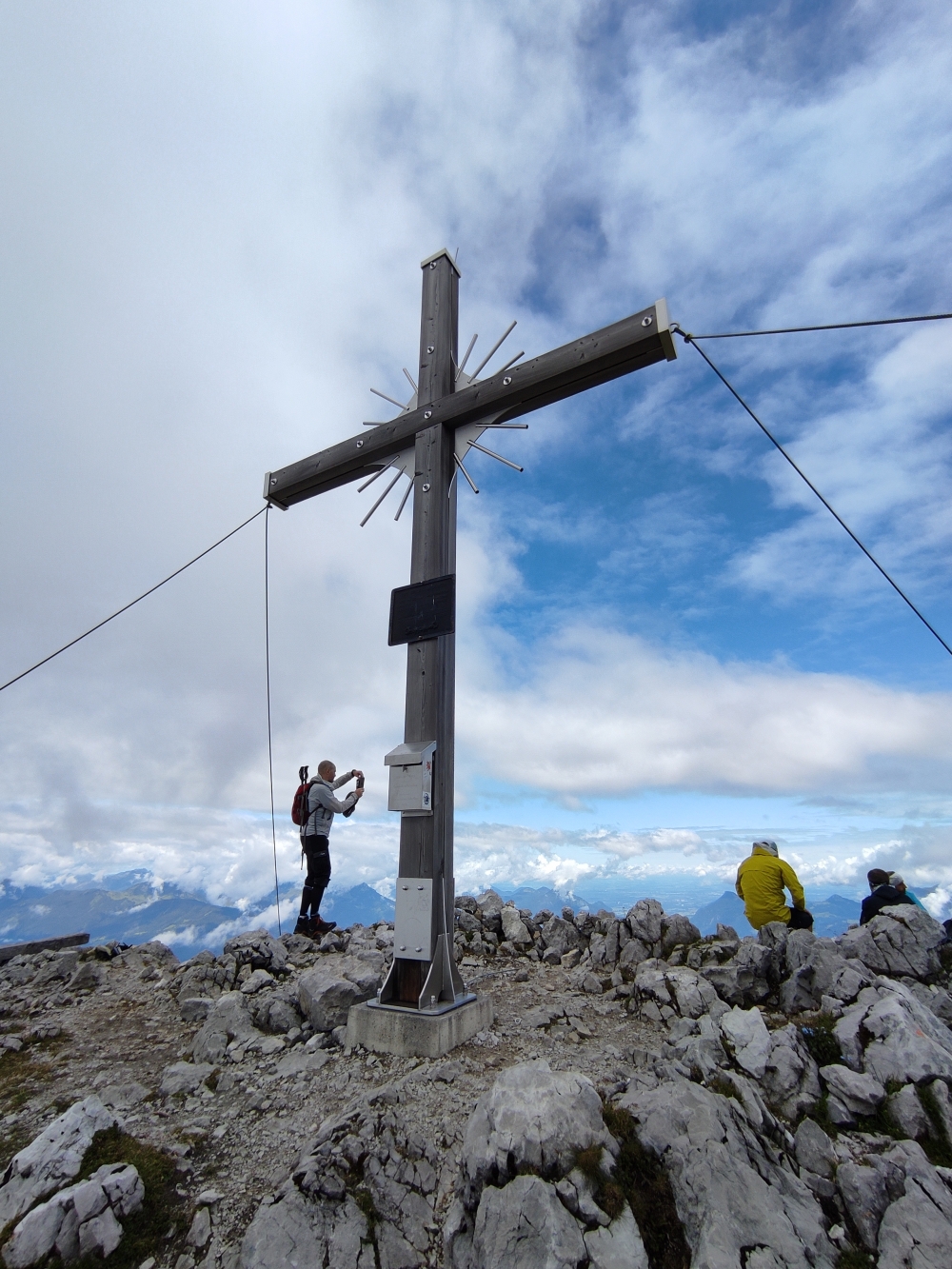 Klettersteig Hackenköpfe und Sonneck: Klettersteig Hackenköpfe und Sonneck: Gipfelkreuz (Scheffauer)