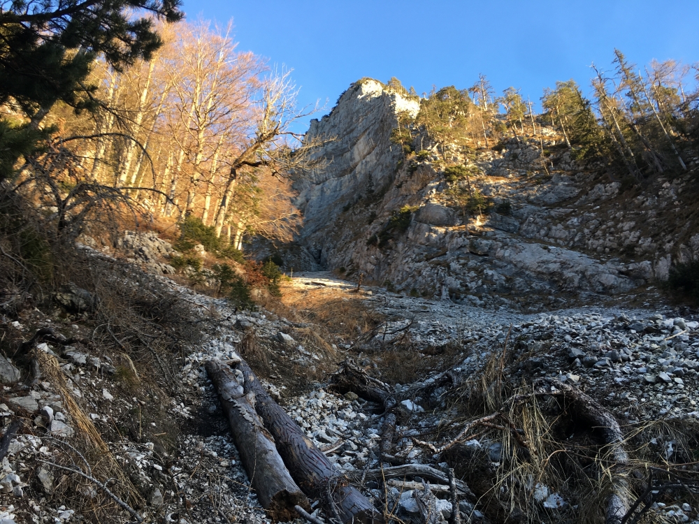 Wanderung Schlösselschneid vom Lödensee: Im Mittelteil kurz über Geröll