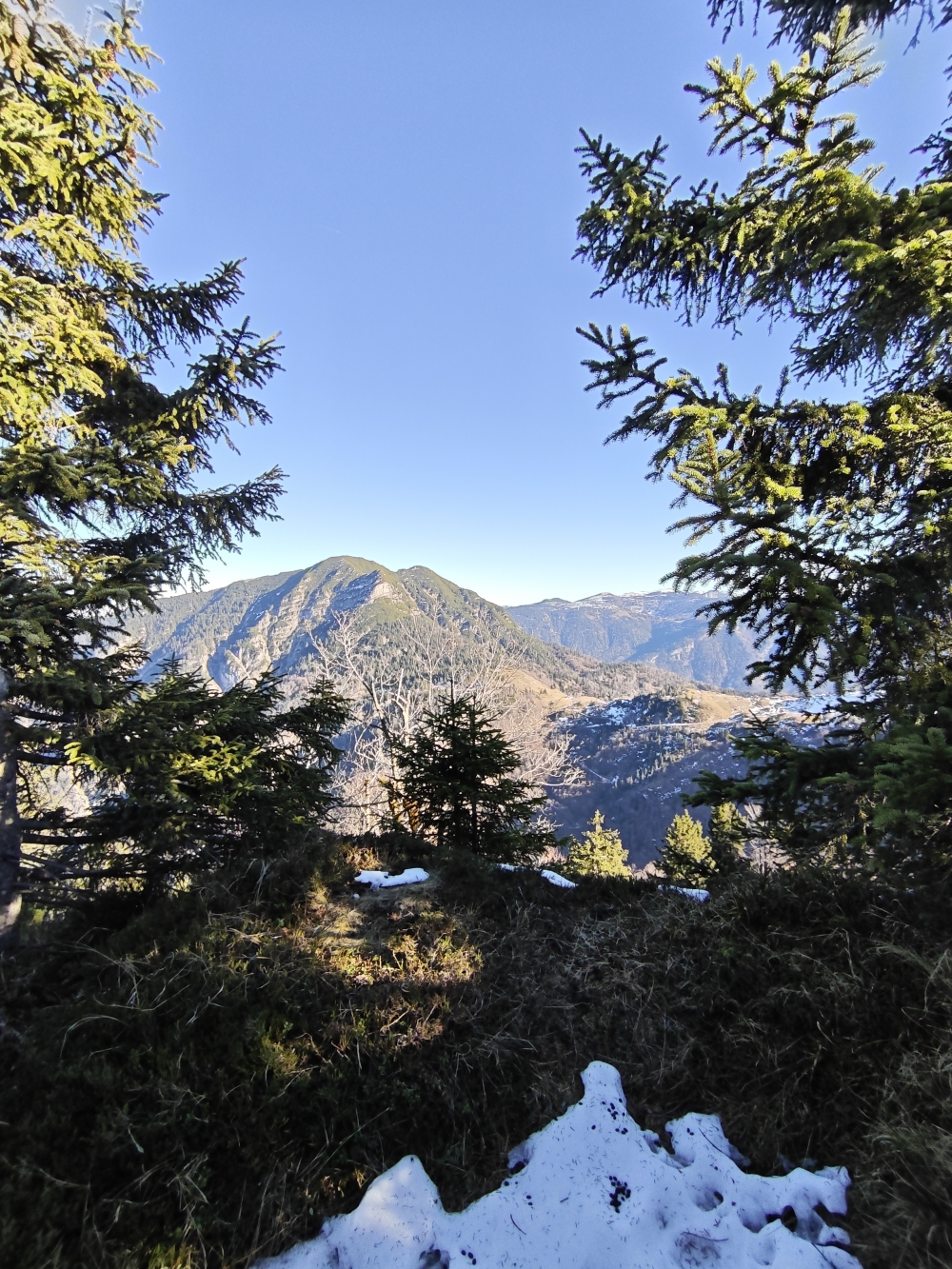 Wanderung Schnappenstein: Wanderung Schnappenstein: Blick vom Schnappen-Gipfel auf das Unterberghorn