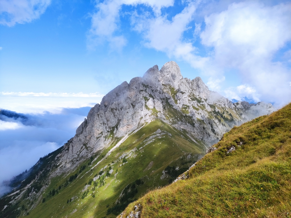 Wanderung Gaichtspitze bis Schneidspitze: Wanderung Gaichtspitze bis Schneidspitze: Blick zur Gehrenspitze (Schneidspitze)