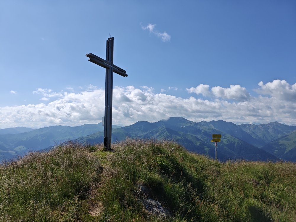 Wanderung Breiteggspitze: Wanderung Breiteggspitze: Gipfelkreuz (Schwaigberghorn)