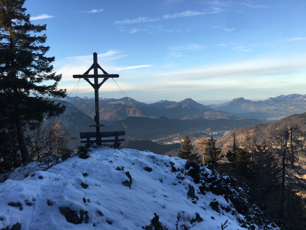 Klettersteig Großer und Kleiner Pölven: Klettersteig Großer und Kleiner Pölven: Schwoicher Kreuz mit Blick auf Kufstein