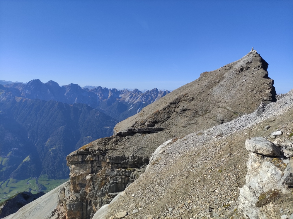 Wanderung Serles über Sonnenstein: Schmal aber dennoch ein Hauch von Weg
