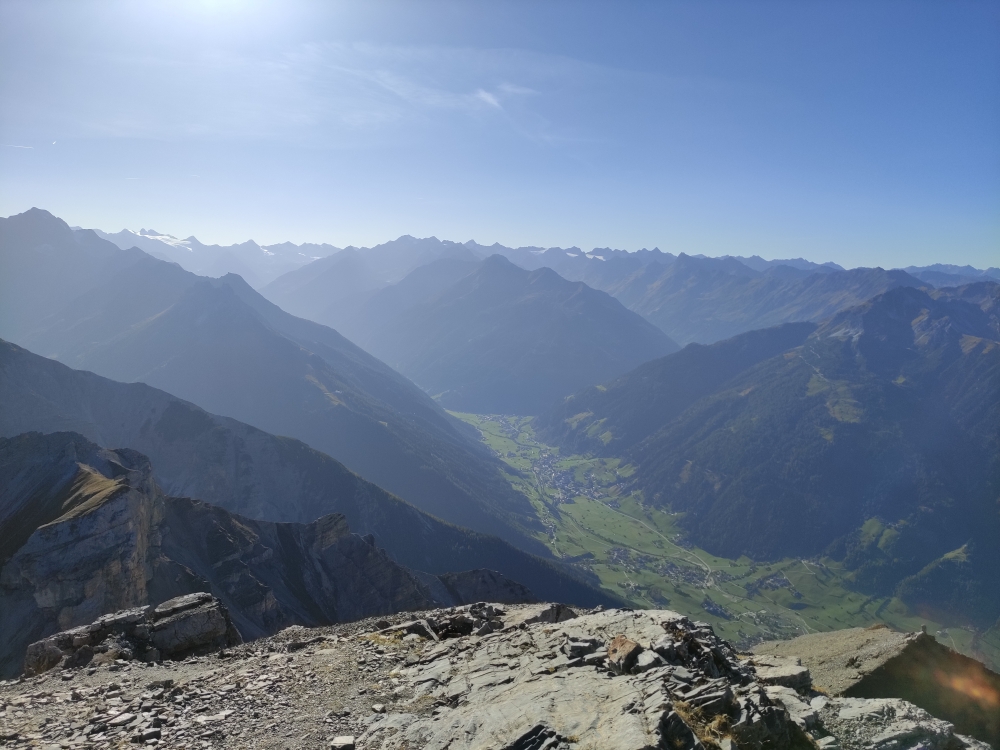 Wanderung Serles: Wanderung Serles: Blick ins hintere Stubaital (Serles)