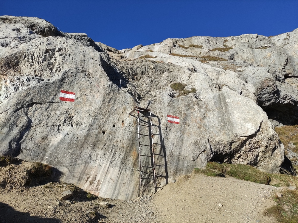 Wanderung Serles: Wanderung Serles: Unten mit Leiter