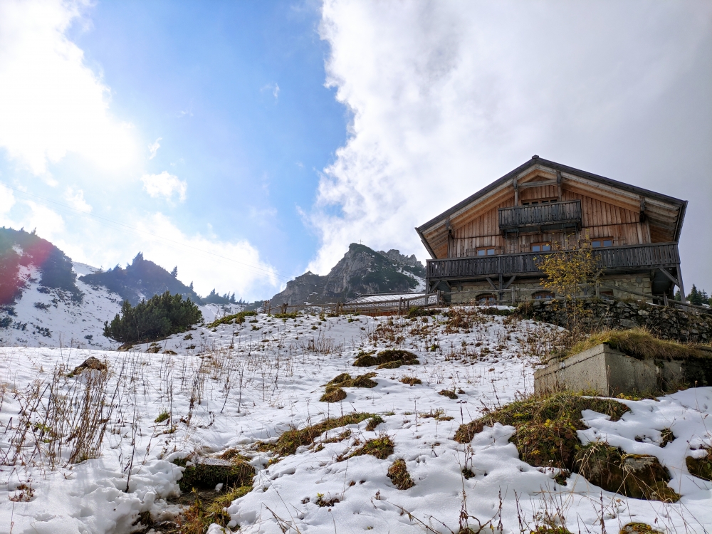 Wanderung Wendelstein aus dem Inntal: Wanderung Wendelstein aus dem Inntal: Soinhütte mit Kesselwand