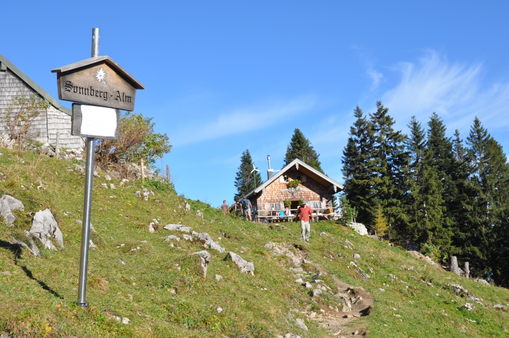 Wanderung Tegernseer Hütte mit kurzer Kletterpassage: Wanderung Tegernseer Hütte mit kurzer Kletterpassage: Sonnbergalm (Sonnberg-Alm)