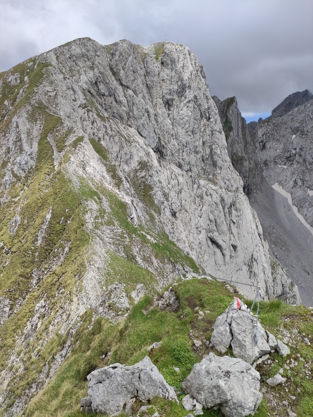 Klettersteig Hackenköpfe und Sonneck: Der Sattel zwischen Sonneck und Kopfkraxen